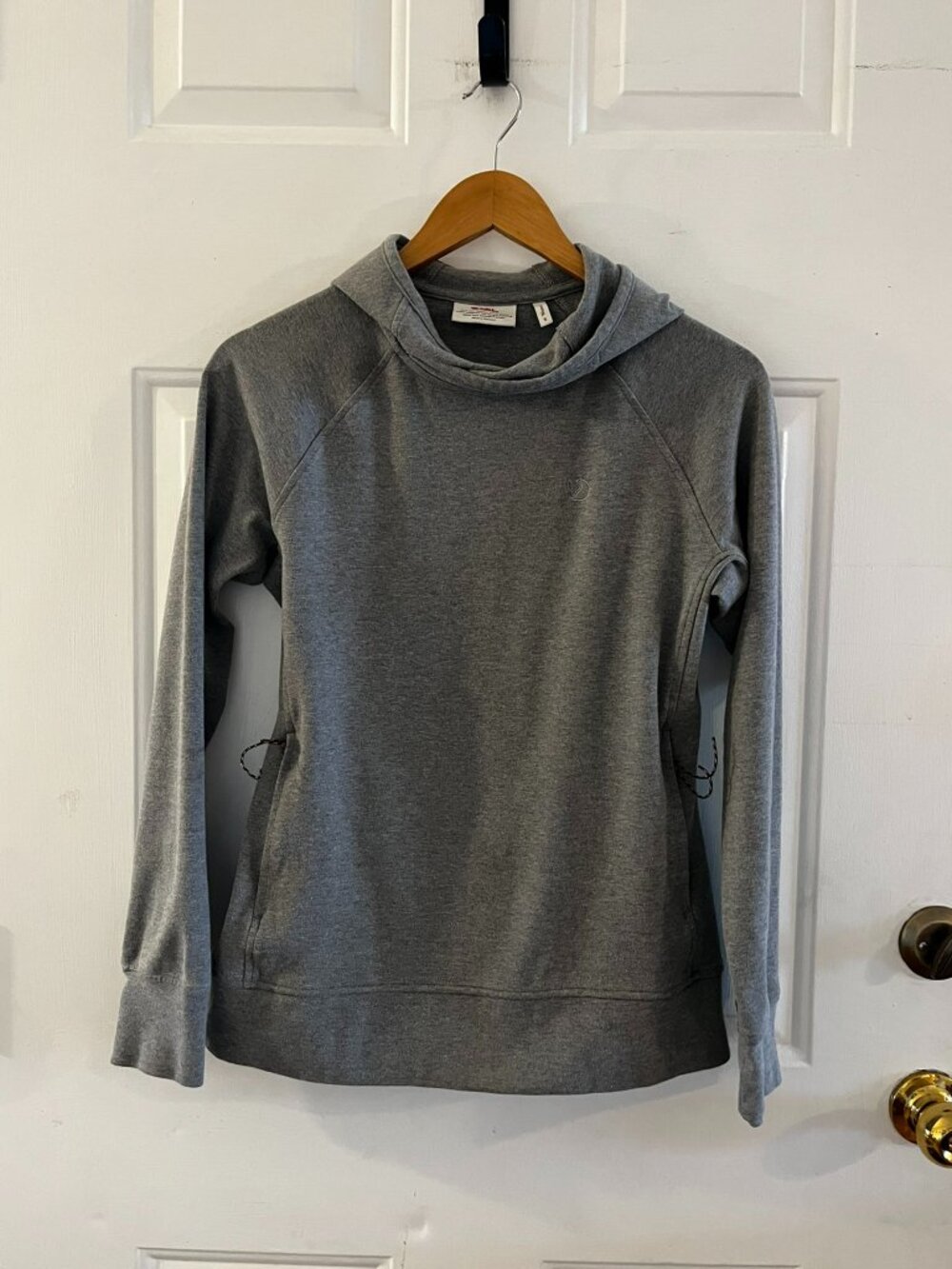 FallRaven Woman's Gray High Coast Hoodie Sz SM